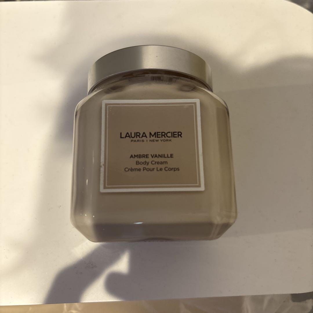 LAURA MERCIER アンバーバニラ ボディクリーム 300g