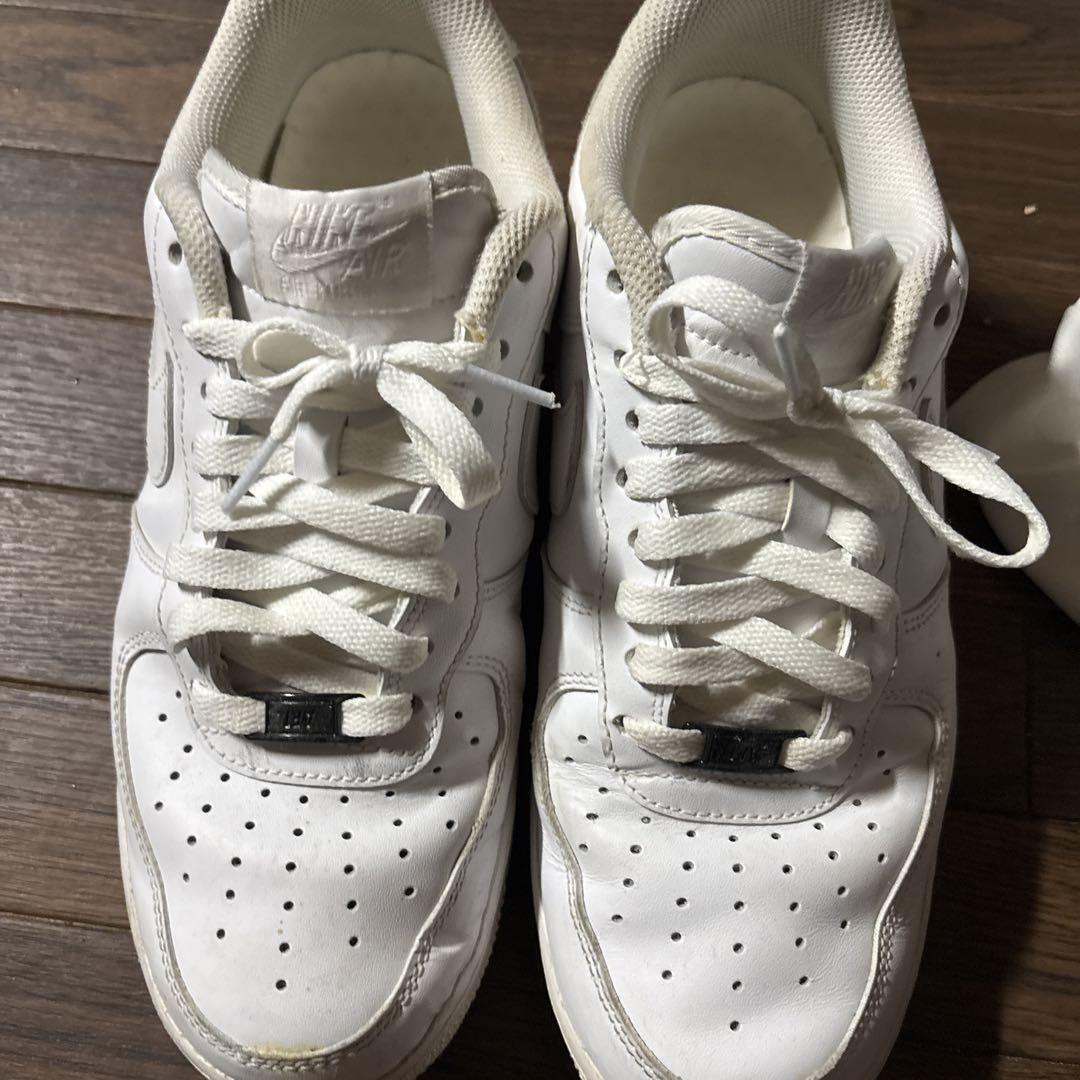 早い者勝ち！！Nike Air Force 1 ホワイトスニーカー