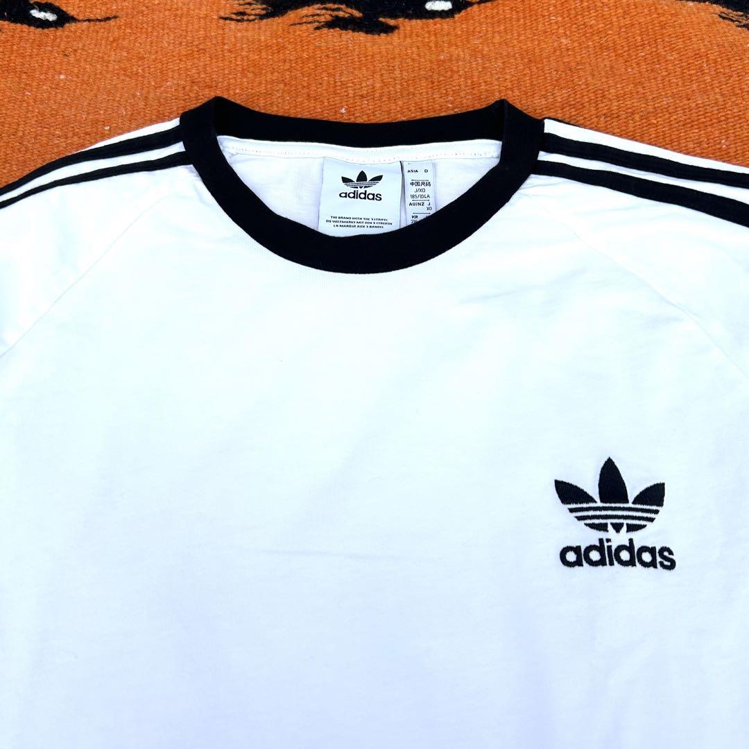 アディダス　長袖　Tシャツ