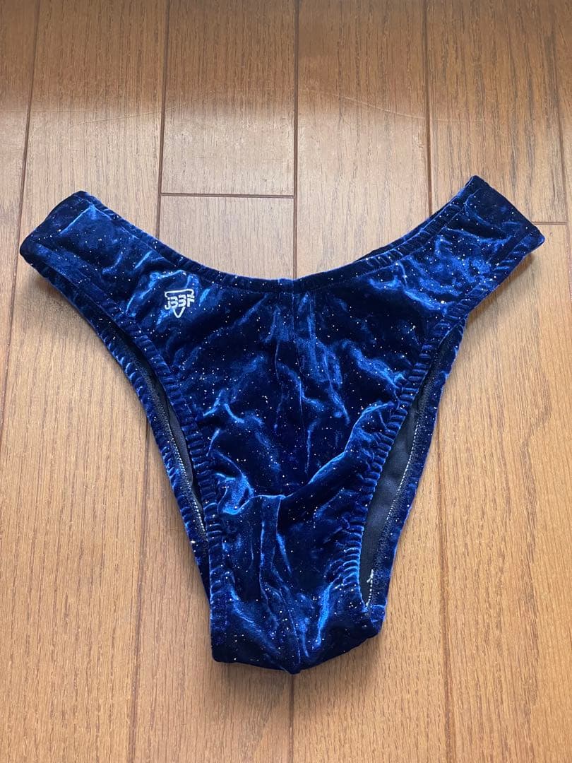 ボディビルパンツ　ネイビーラメ