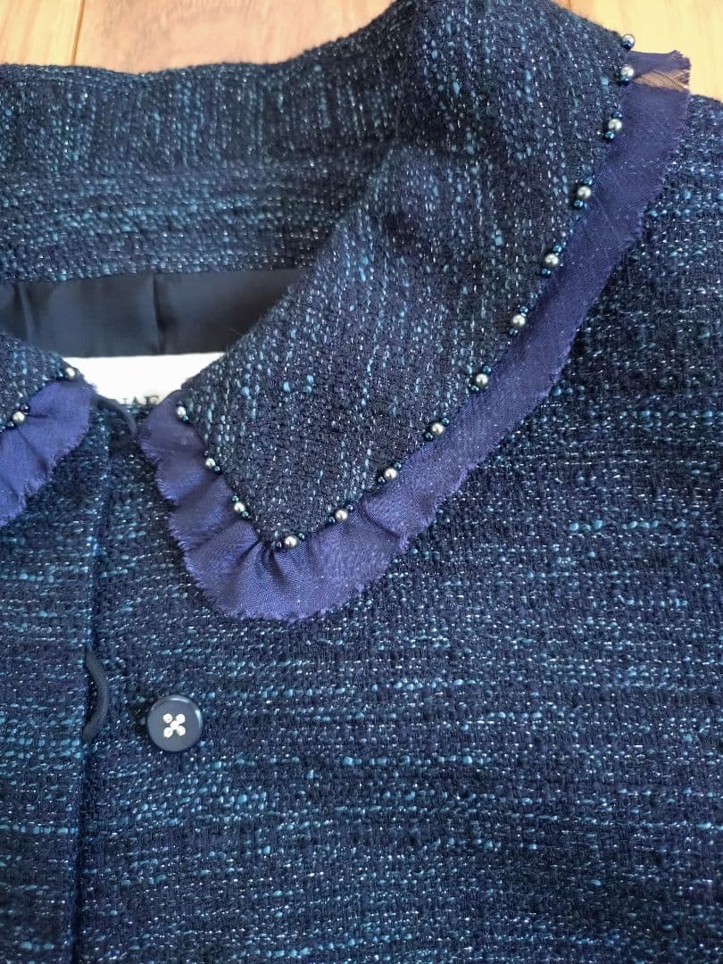 ネイビー ツイード風ジャケット フリル襟 ビーズ 紺