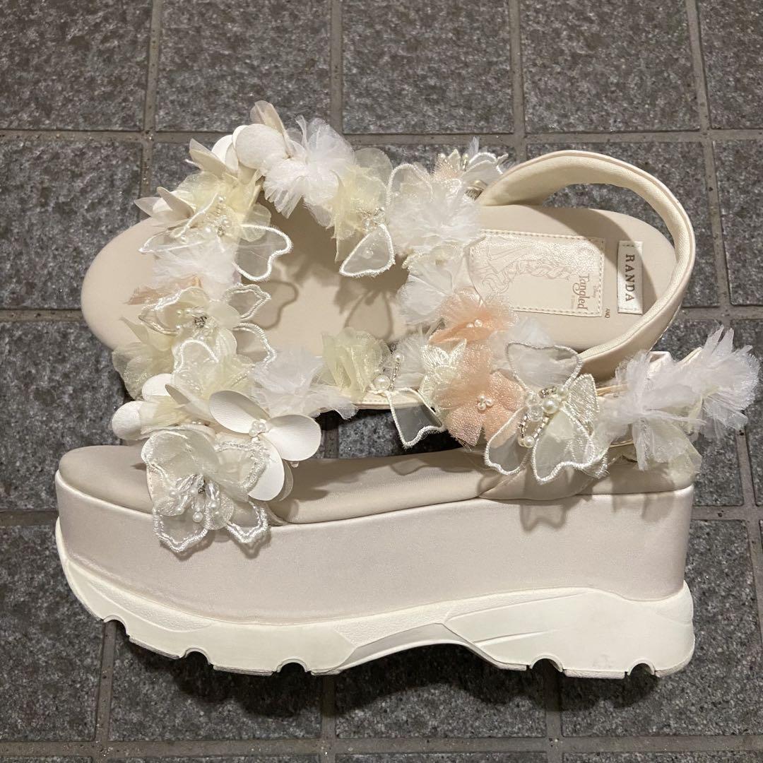 【RANDA】ラプンツェル フラワースポーツサンダル パール ビーズ 花柄