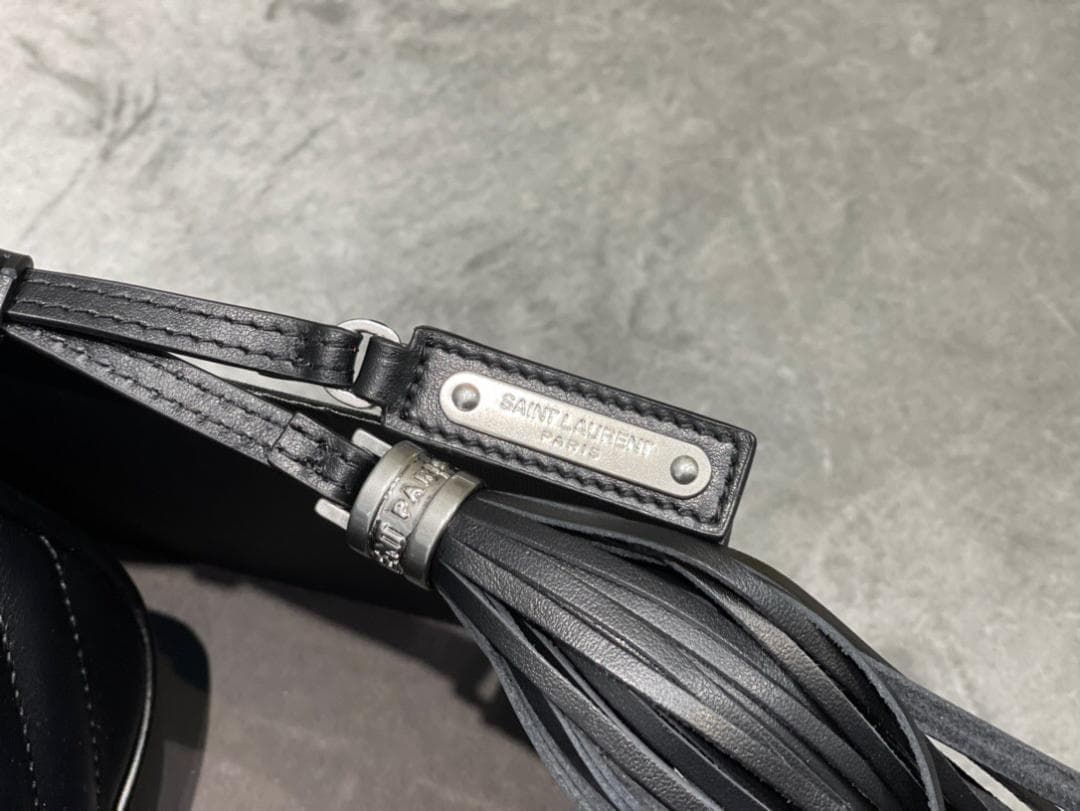 SAINT LAURENT ブラックショルダーバッグ
