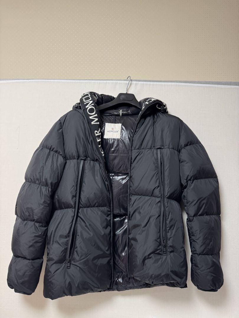 MONCLER MONTCLAブラックダウン F20911B56900Size4