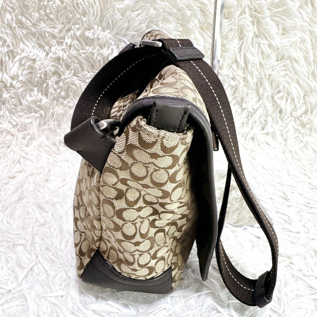 COACH メッセンジャーバッグ シグネチャー　コーチ　ショルダーバッグ　総柄