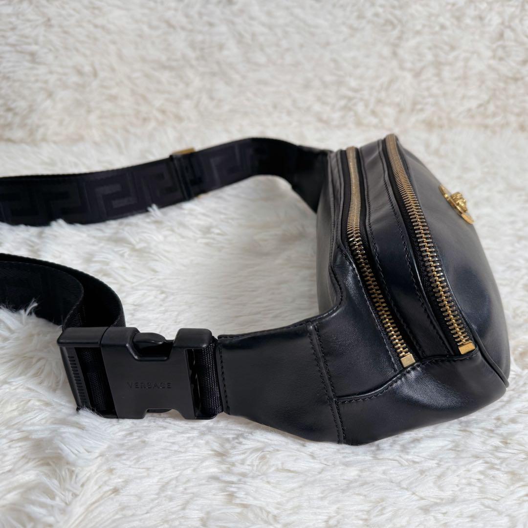 【希少】VERSACE Medusa Belt Bag ウエストバッグ 黒 金