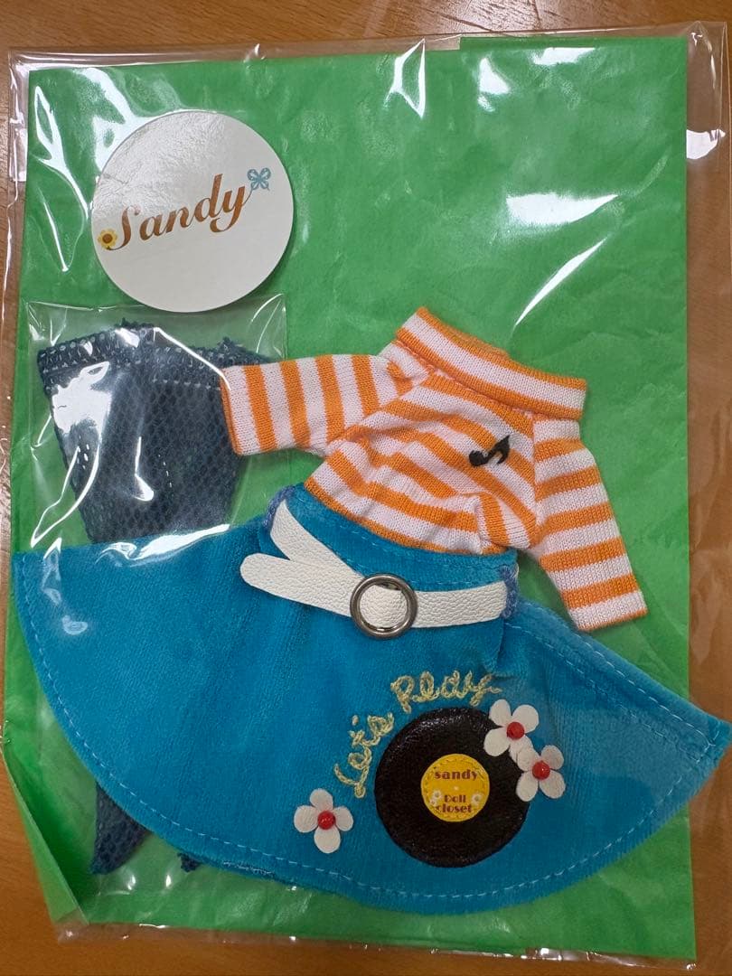 sandy ブライス　アウトフィット　作家様　Blythe 未開封