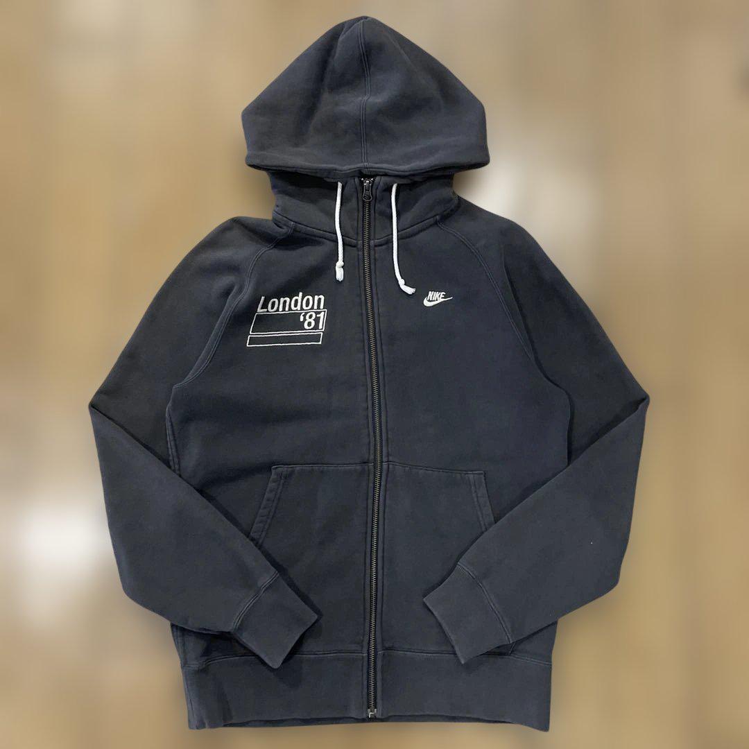 NIKE TRACK&FIELD フルジップパーカー 古着 グレー Sサイズトップス