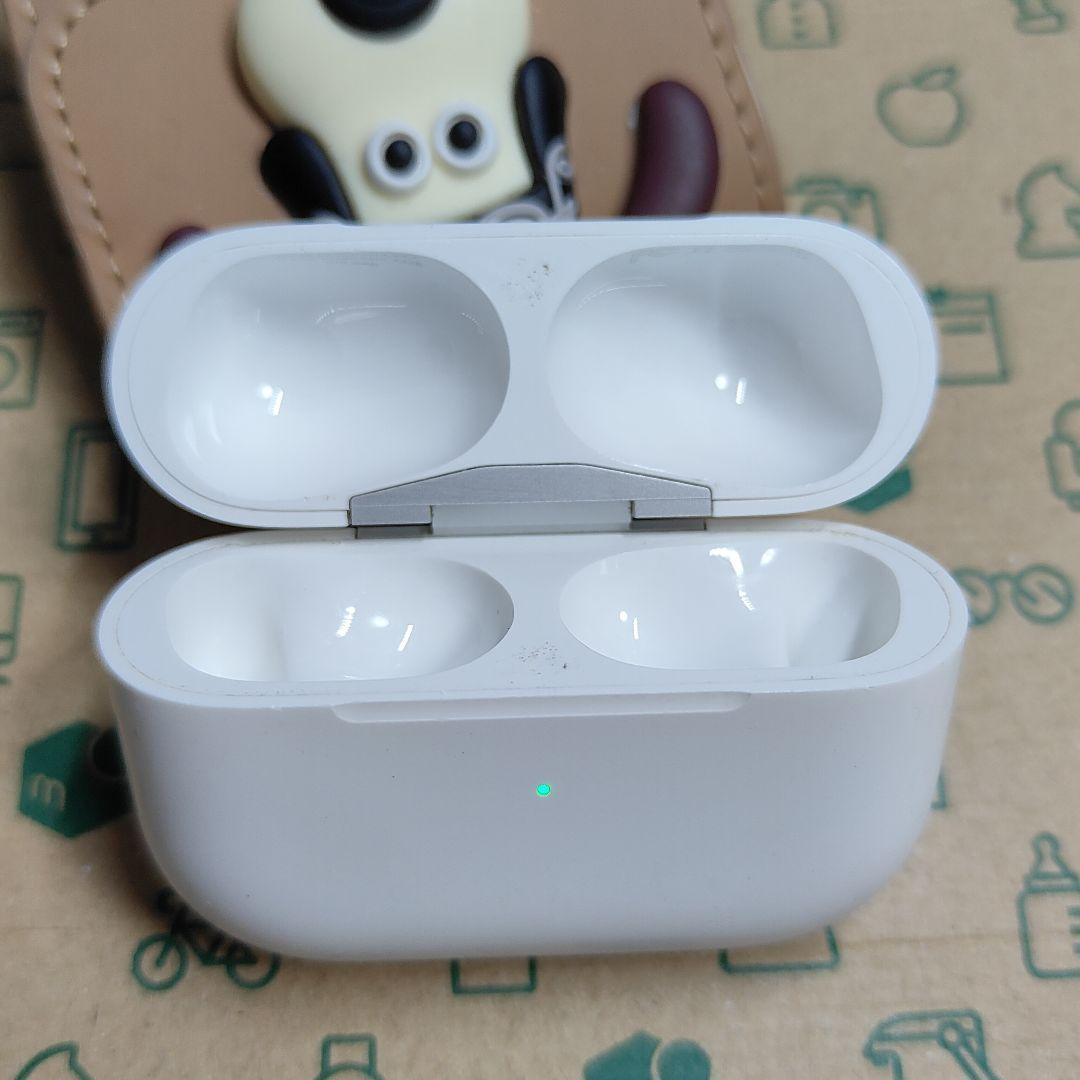 Apple AirPods Pro 充電ケースのみ 983 - メルカリ