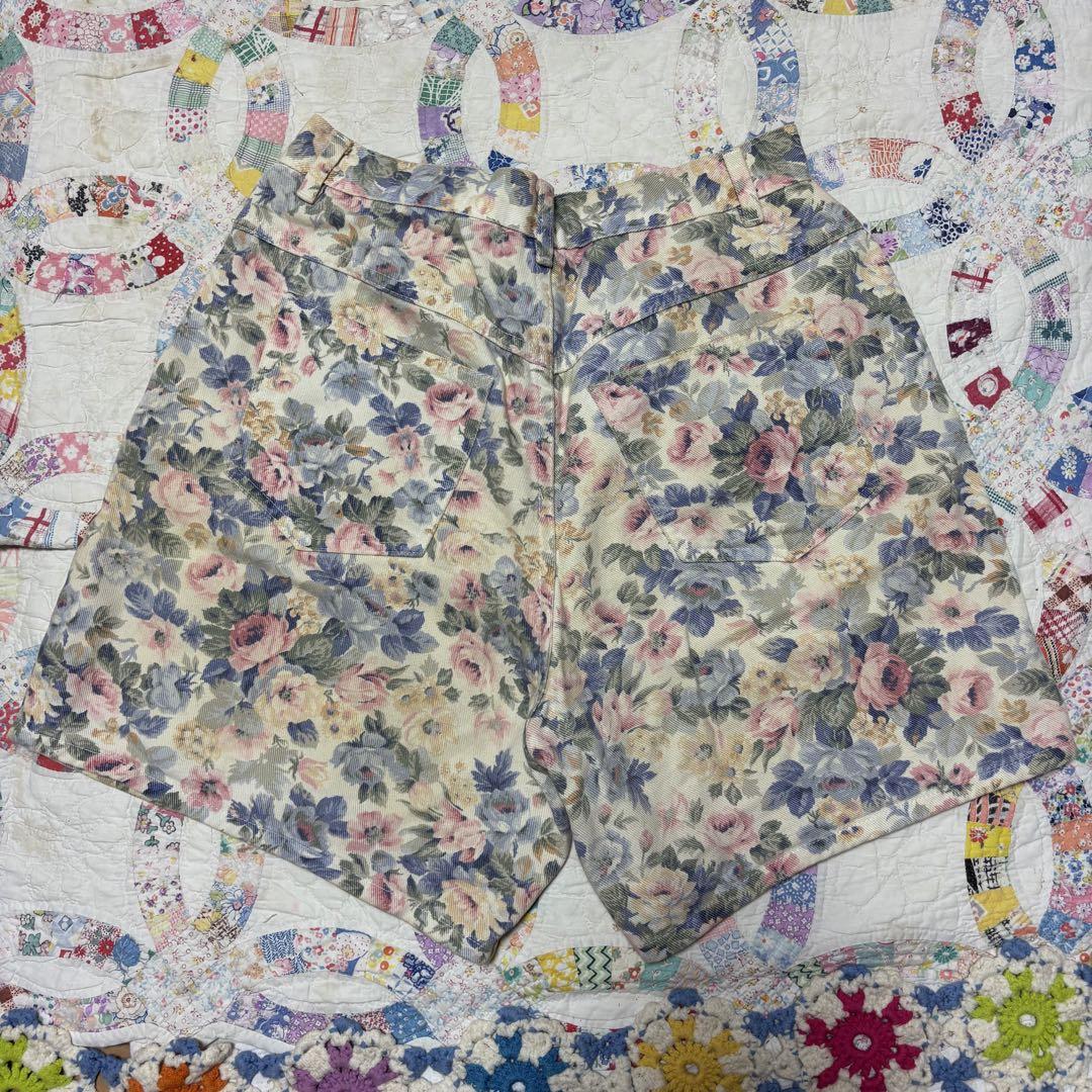 URO古着 70s～ イタリア製 benetton 花柄織り生地ショートパンツ レディースショートパンツ – 古着屋Top of the Hillのネット通販