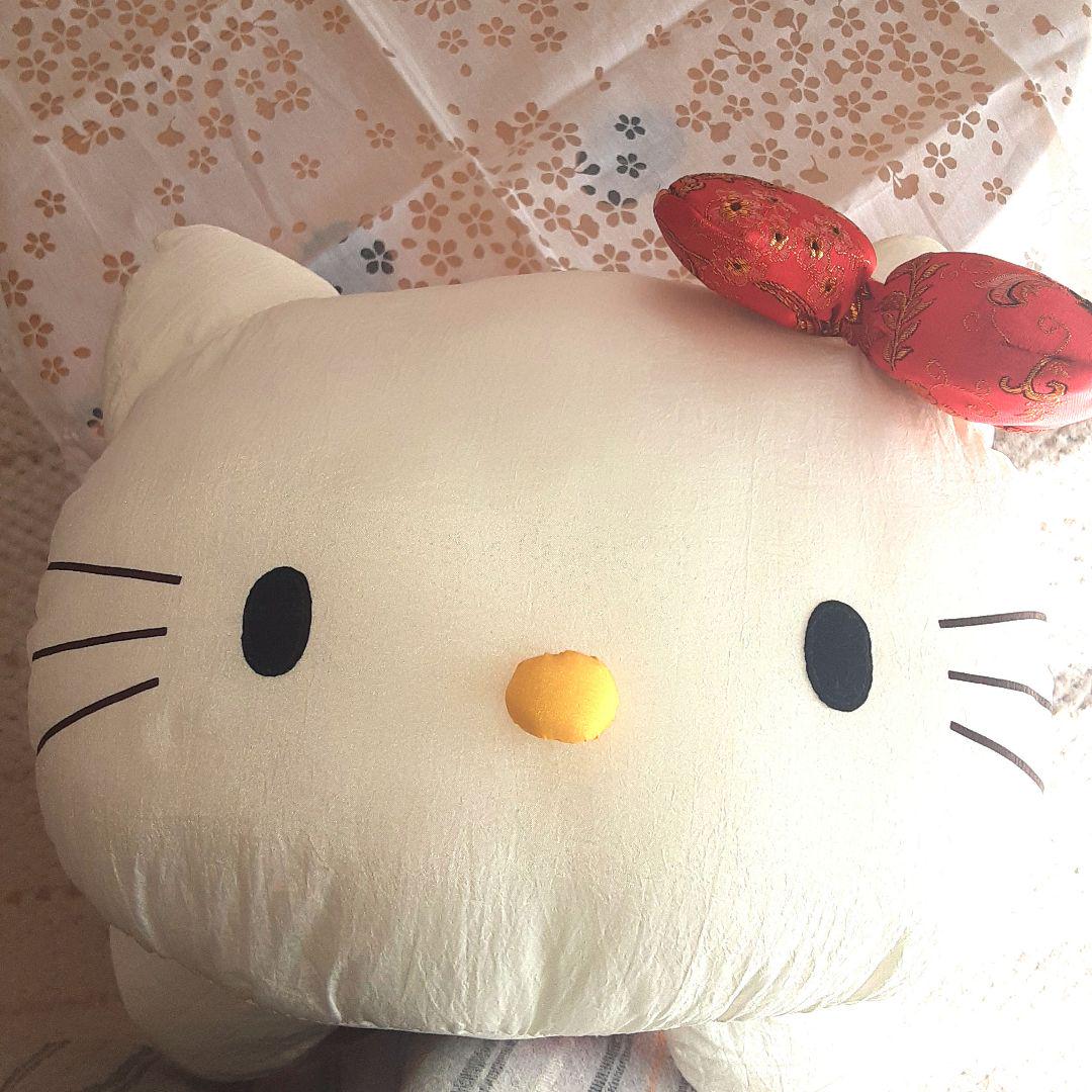 サンリオ ハローキティ チャイナキティ 抱き枕 レア品 - メルカリ