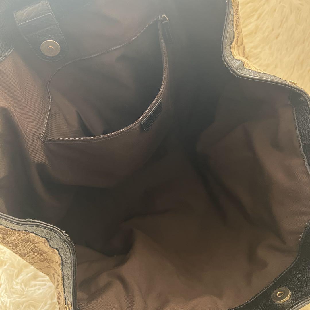 GUCCI グッチ