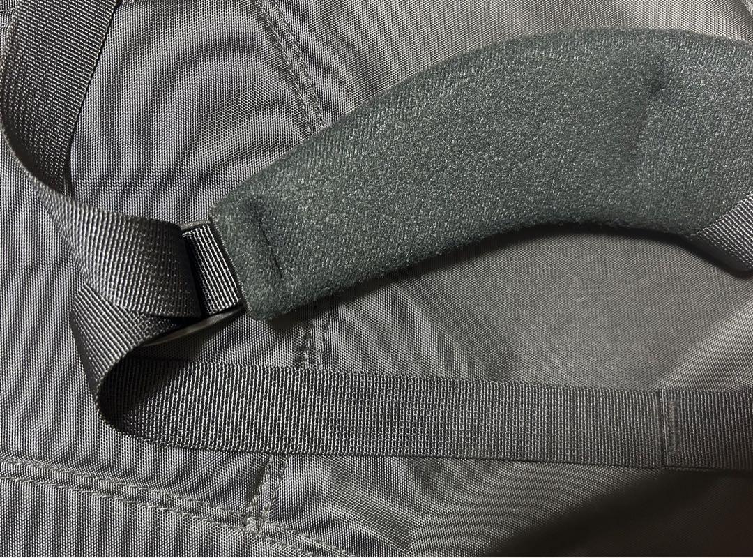 オークリー　OAKLEY　リュック　バックパック　激レア　極美品