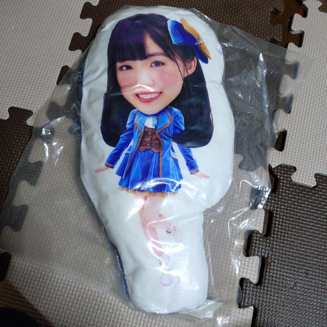春名真依　クッション