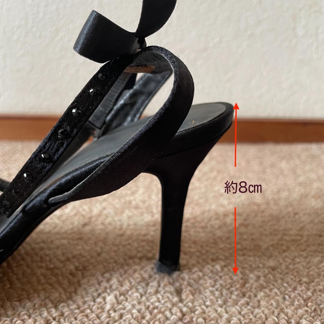 Petit Maison 黒サテンサンダル 23.5