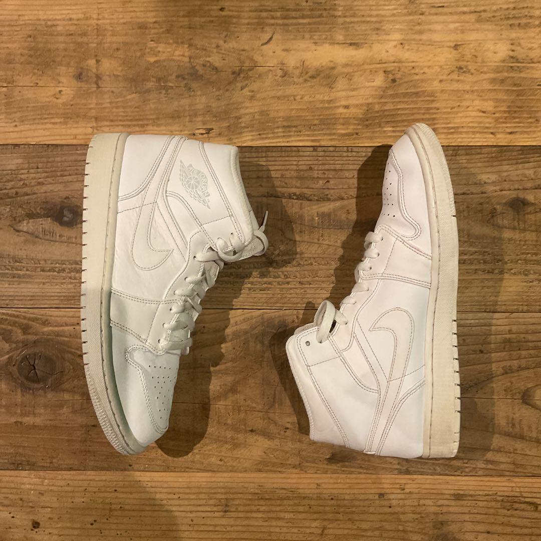 Nike Air Jordan 1 ホワイト/ベージュ ハイカット Nike Air Jordan 1 ホワイト ハイカット - メルカリ
