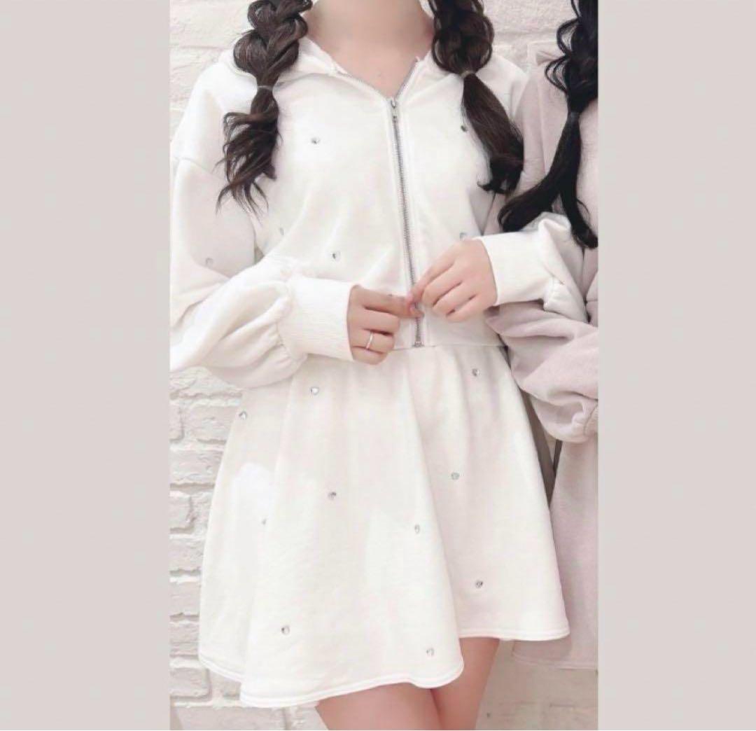 evelyn ハートビジューセットアップ ホワイト