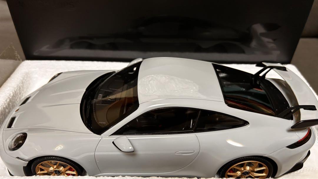 ミニチャンプス 1/18 ポルシェ 911 (992) GT3 2021