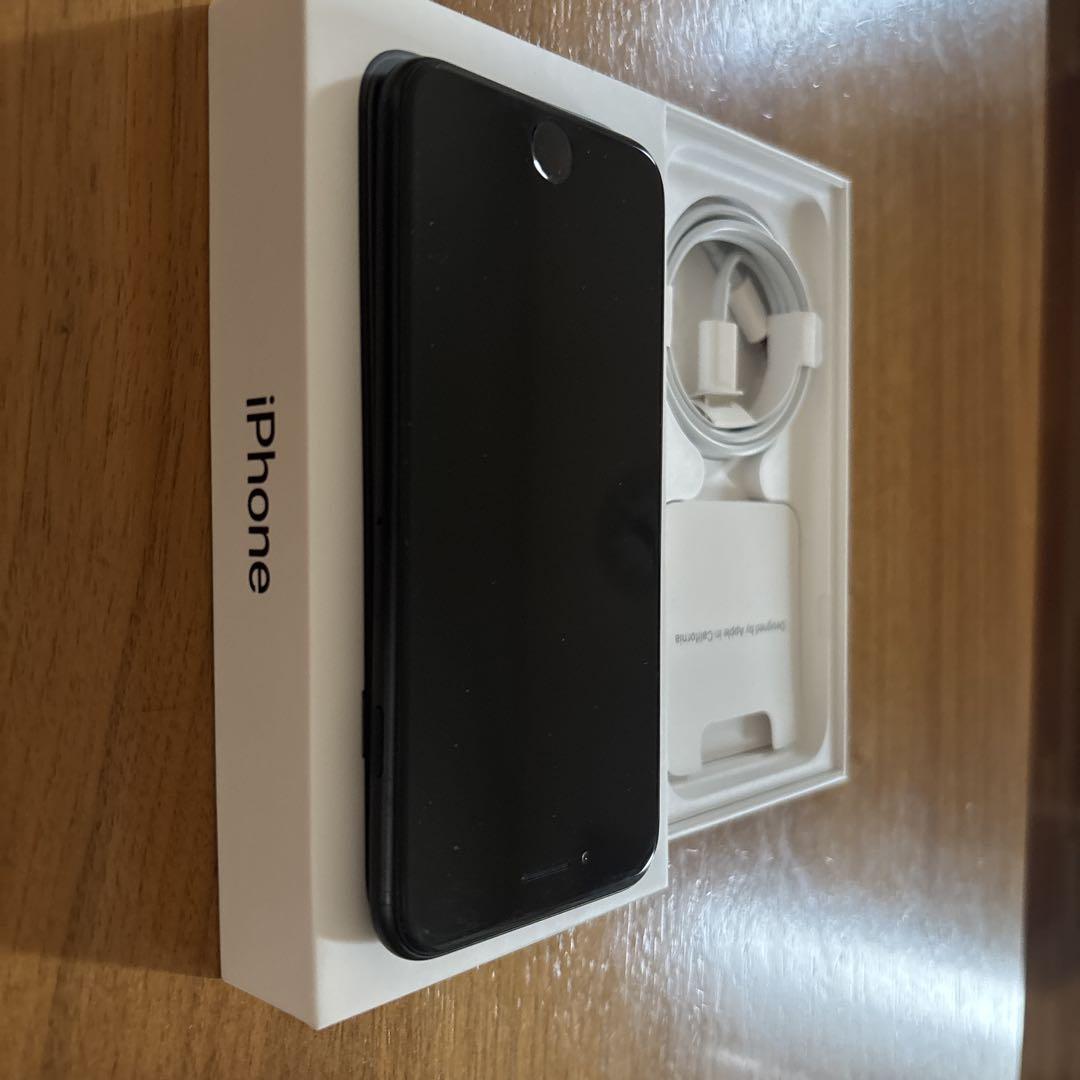 【美品】iPhone SE （第3世代） 64GB