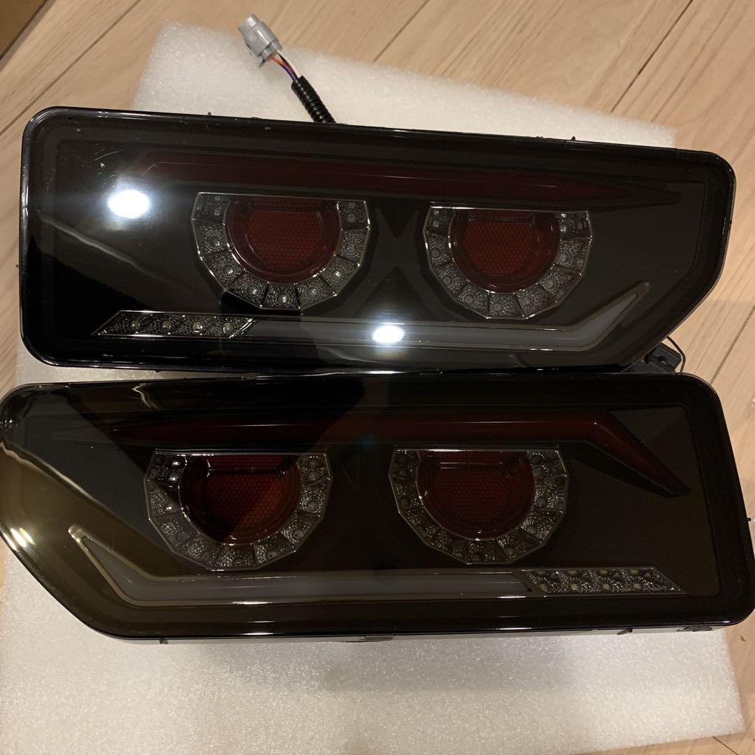 最新 残り1個】ジムニーJB64 JB74 反射板 スモーク LEDテールランプ パーツ