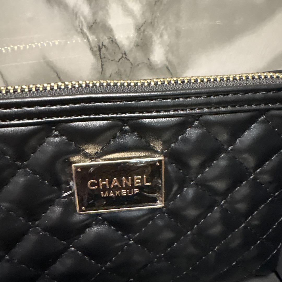 新品未使用】CHANELノベルティ キルティングポーチブラック BOX