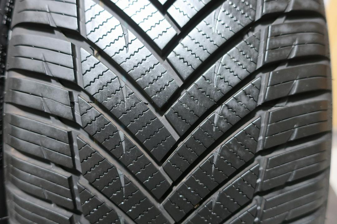 2023年　ミネルバ　オールシーズン　マスター　225/50R18　バリ溝　4本