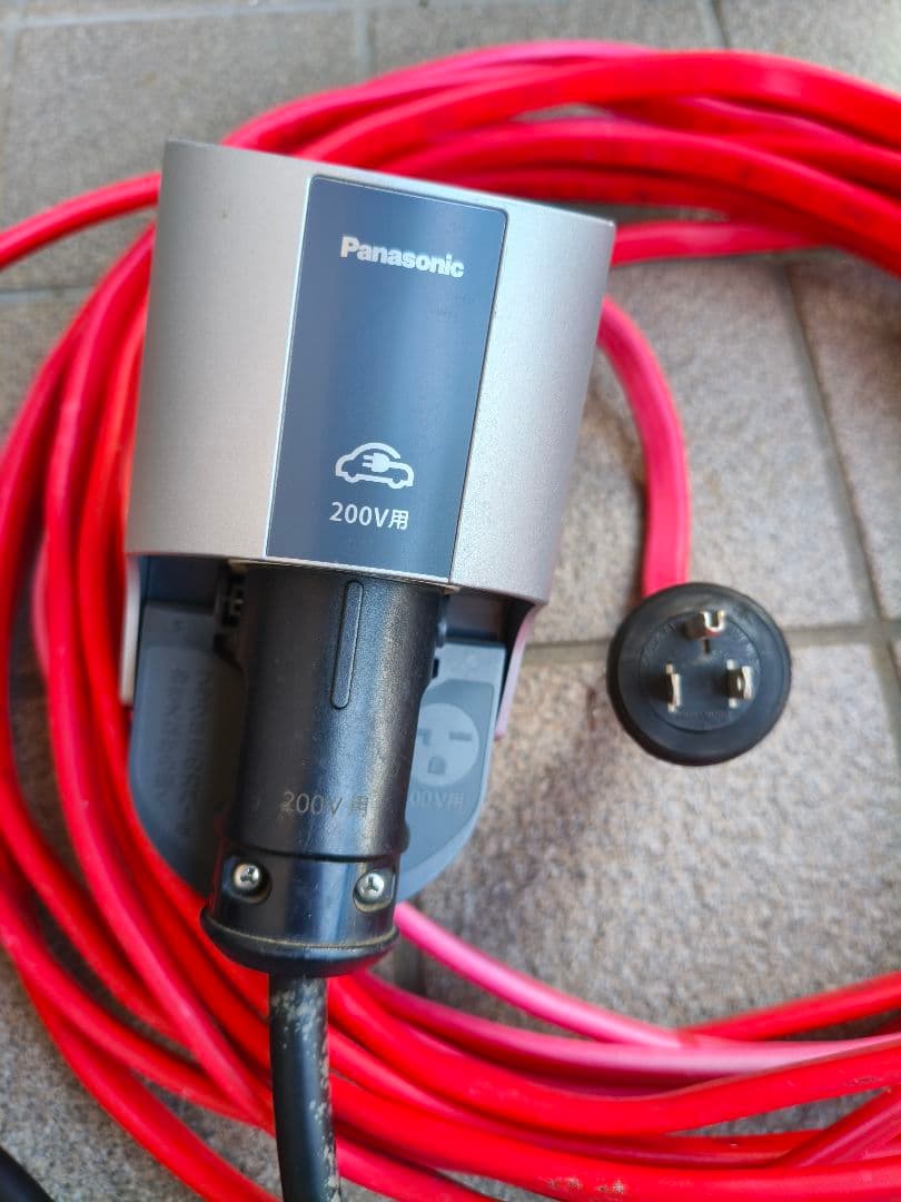 トヨタ純正充電ケーブル