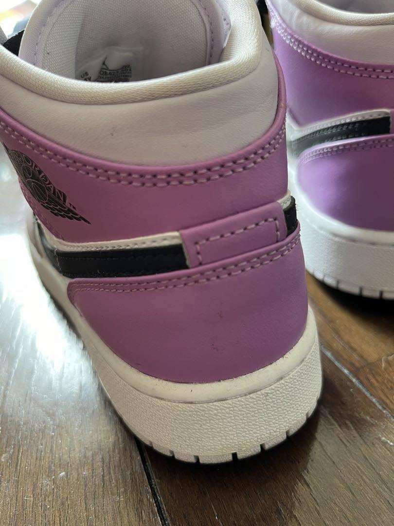 NIKE エア ジョーダン 1 MID