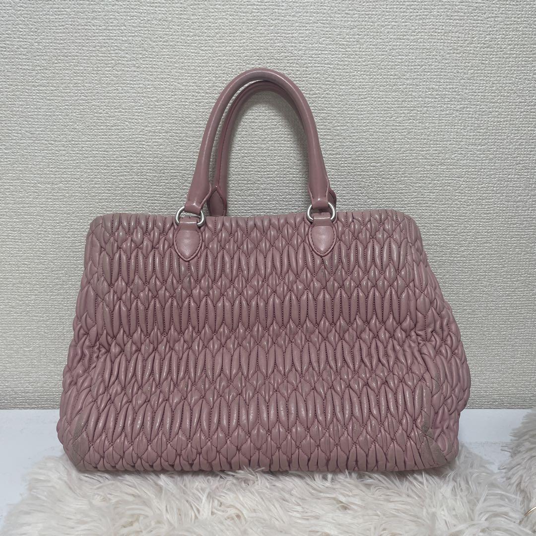 miu miu フリルデザイン ピンクバッグ