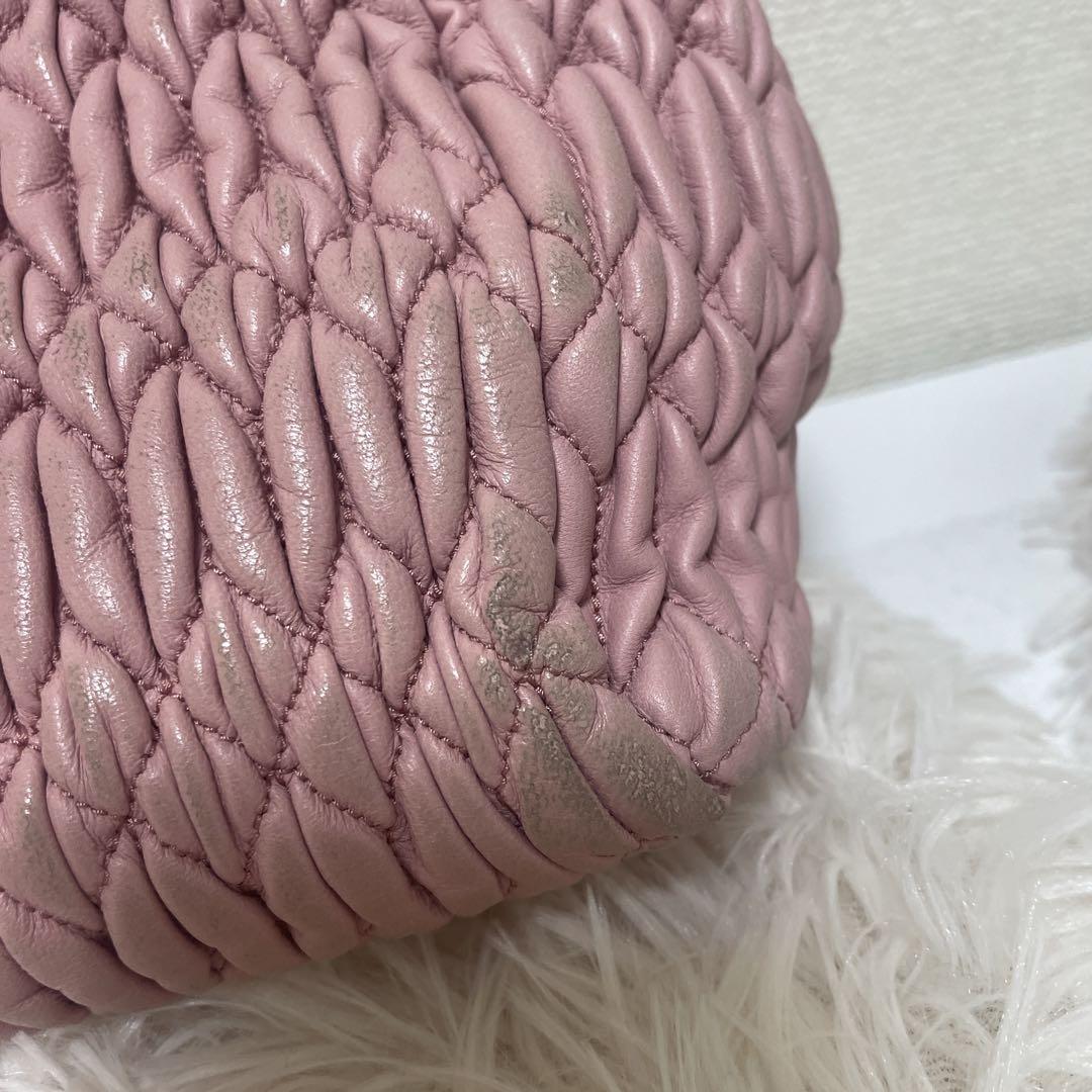 miu miu フリルデザイン ピンクバッグ