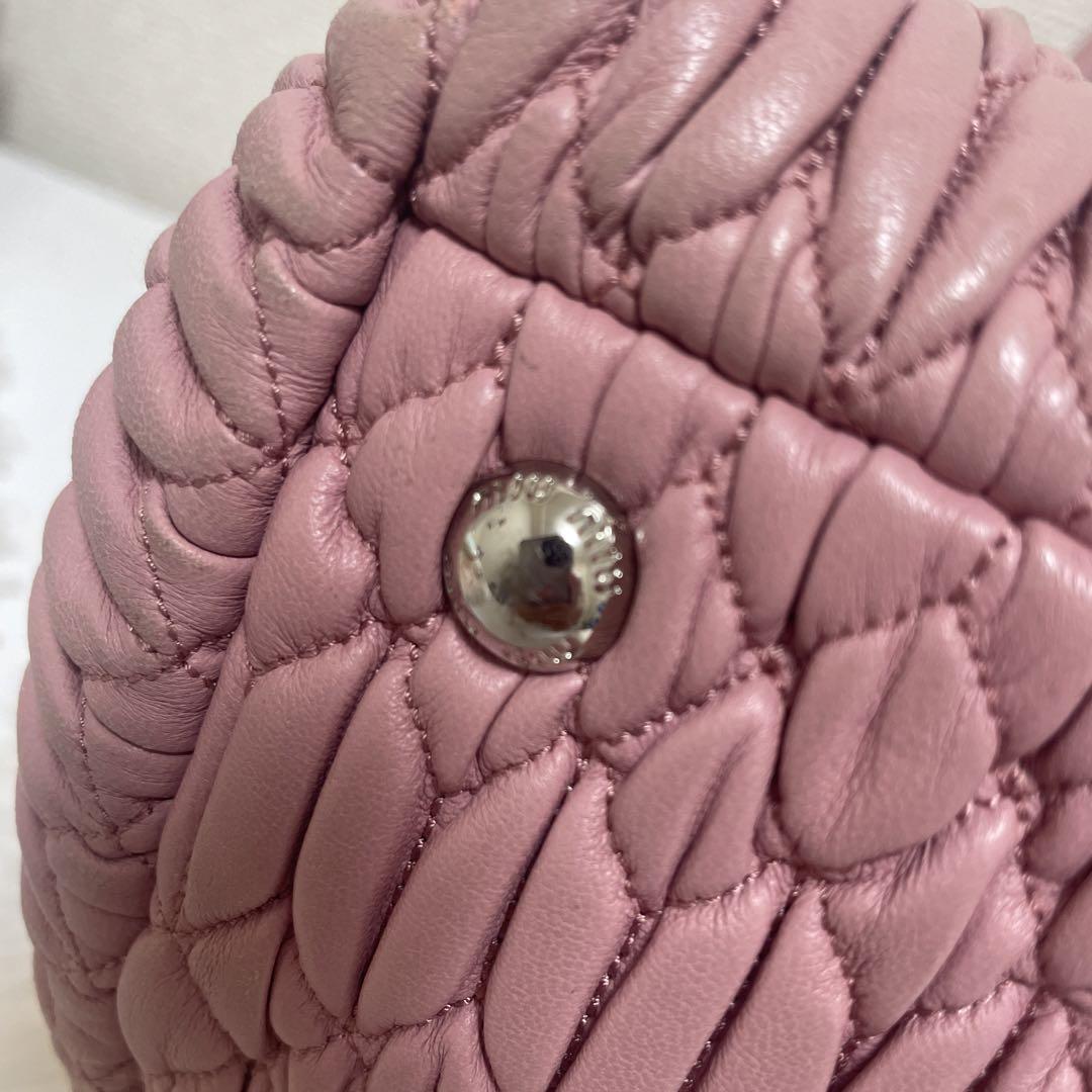 miu miu フリルデザイン ピンクバッグ