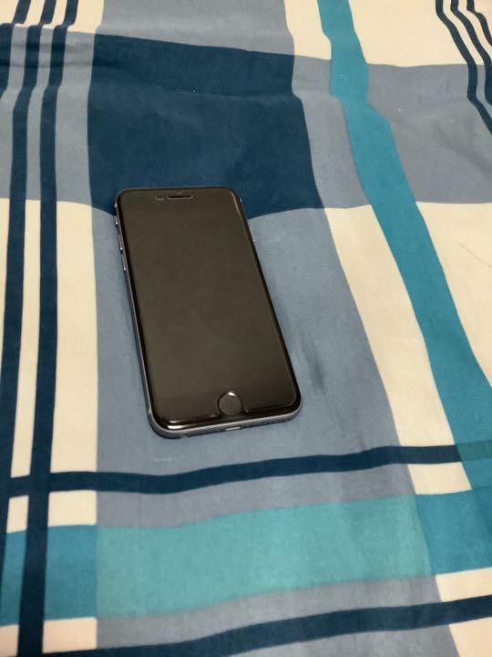 iPhone 6s Space Gray 32 GB SIMフリー