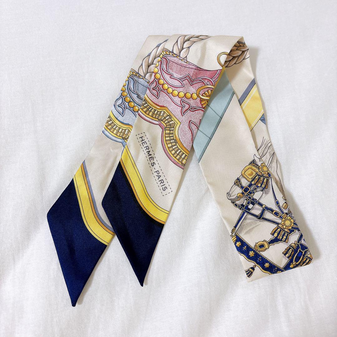 エルメス(HERMES)エルメス ツイリー HERMES PARADE スカーフ