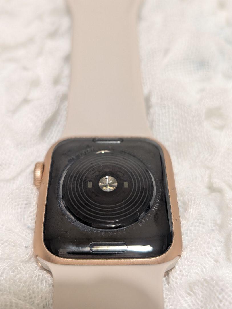 Apple Watch SE  40mm ゴールド
