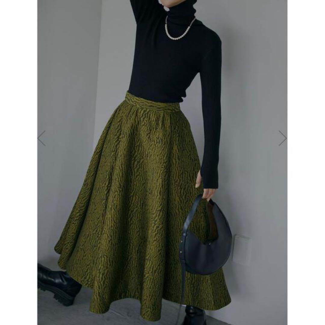 アメリ　JACQUARD TUCK VOLUME SKIRT