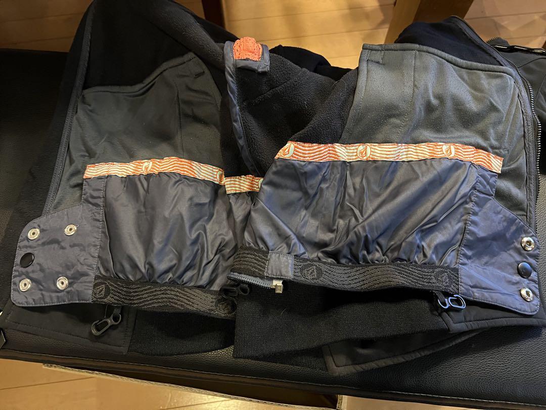Volcom ブラック スノーボードジャケット　Womens