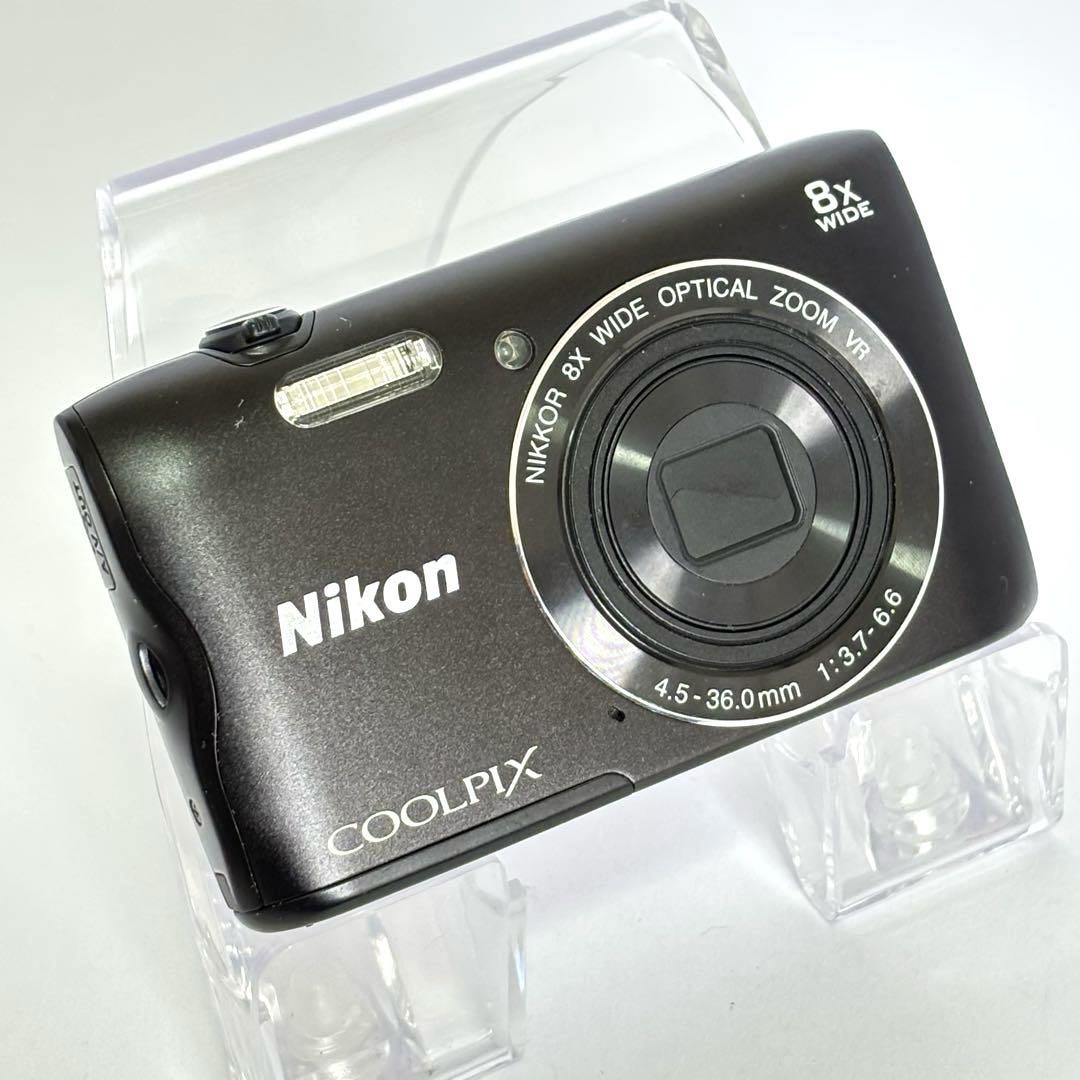 【美品】 Nikon coolpix A300 コンデジ　SDカード【2GB】