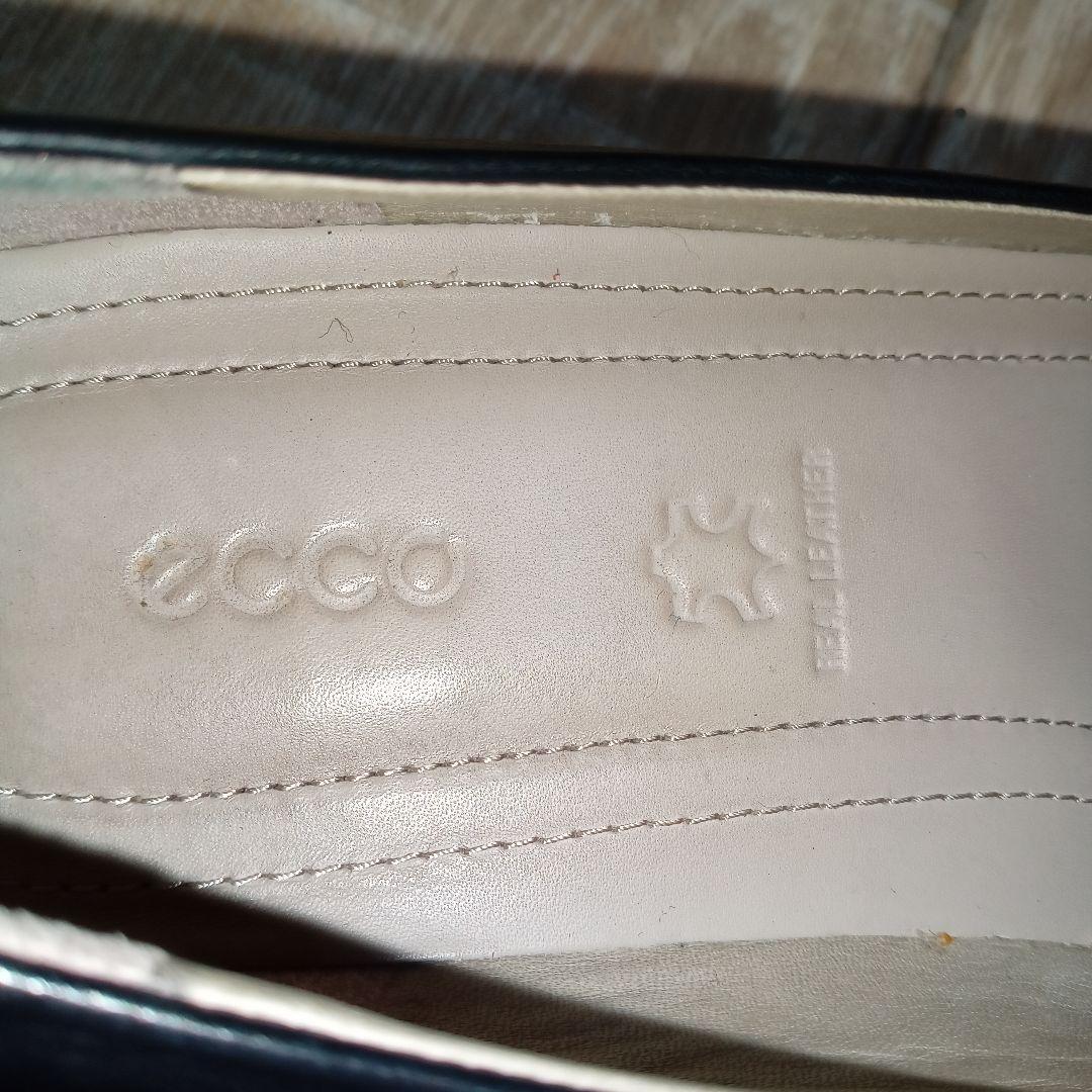 美品　エコー　22.5　パンプス　レザー　ブラック　フラットシューズ　ecco