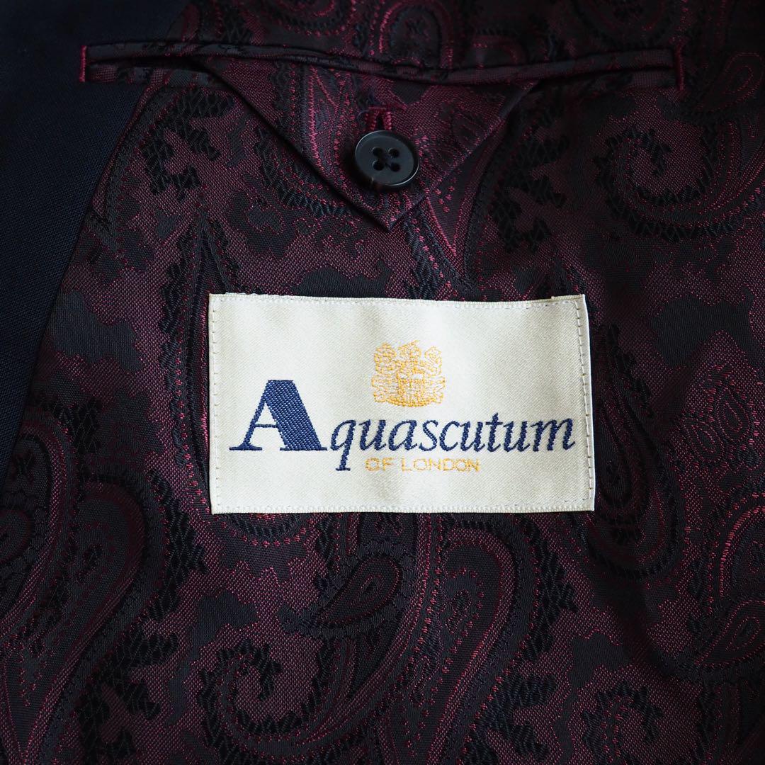 ★ AQUASCUTUM