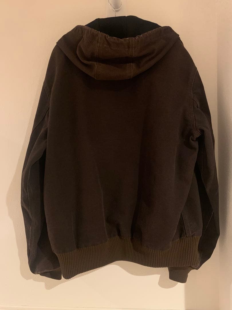 Carhartt アクティブジャケット(フード付き) ダークブラウン Lサイズ Carhartt アクティブジャケット(フード付き) ダークブラウン Lサイズ