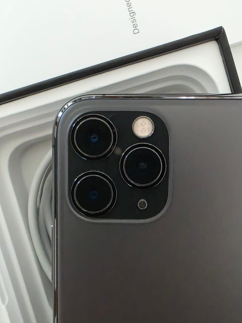 iPhone11Pro 256G 本体のみ　スペースグレー Amazon | 【整備済み品】 Apple iPhone 11 Pro 256GB スペース