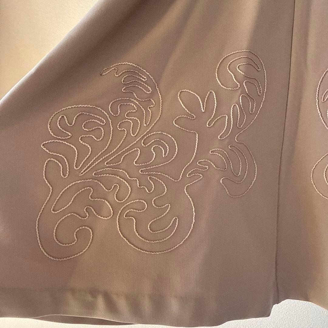 エンブロイダリートレンチコート エンブロイダリートレンチコート