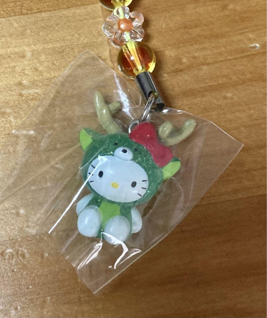 ご当地キティ 北海道限定エゾシカストラップ - メルカリ