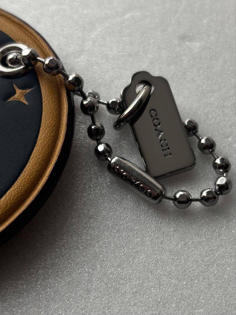 新作★コズミック【COACH】ロケット バッグチャーム 楽天市場】コーチ(COACH) レザーロケット バッグチャーム(CW495