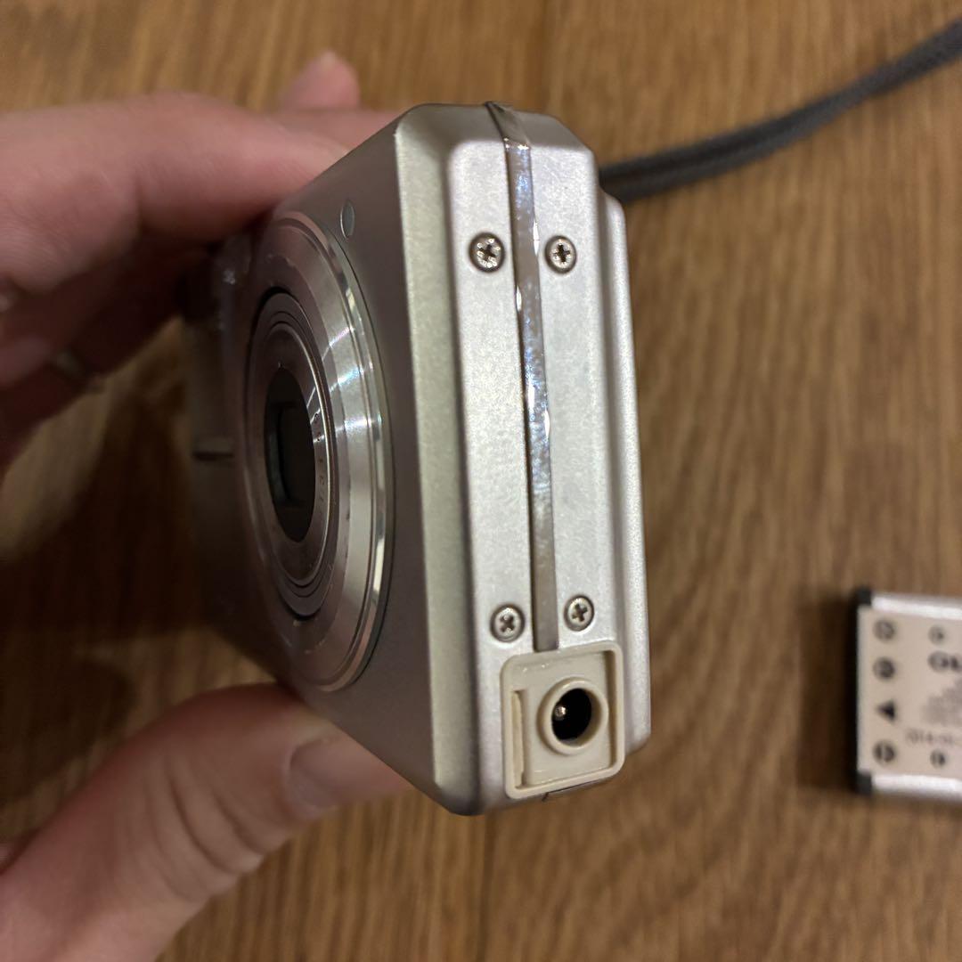 OLYMPUS FE-220 コンパクトデジタルカメラ【動作確認済み】