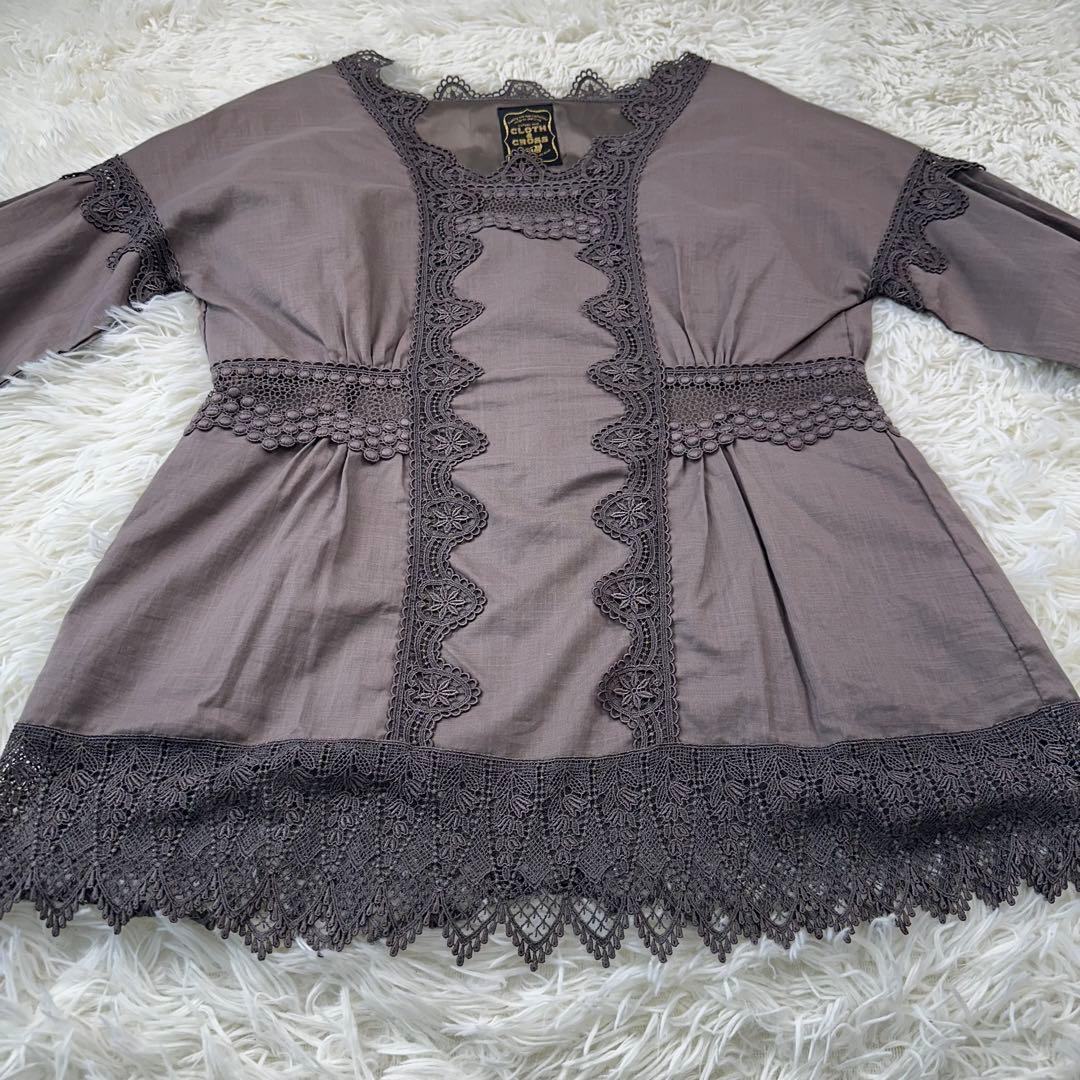 新品タグ付き クロス&クロス ハグオーワー レース切り替えブラウス