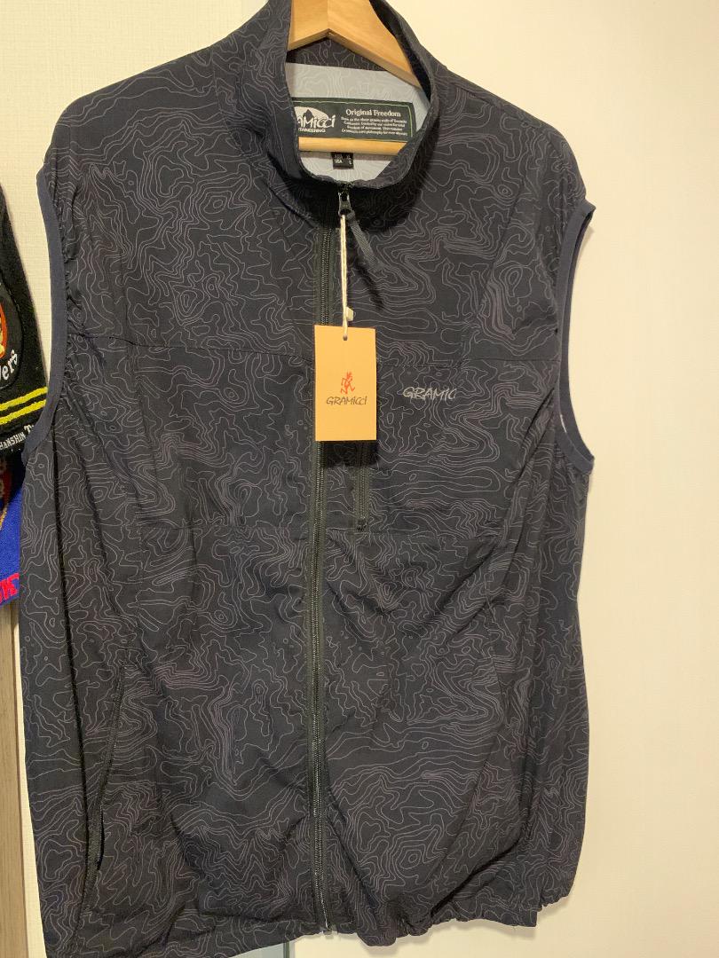 グラミチ GRAMICCI GRAMICCI グラミチ ベスト アウター ソフトシェル EQT パディング メンズ 薄い ナイロン SOFTSHELL  EQT VEST ブラック グレー （ブラック） - ファッション通販 MAGASEEK(マガシーク)