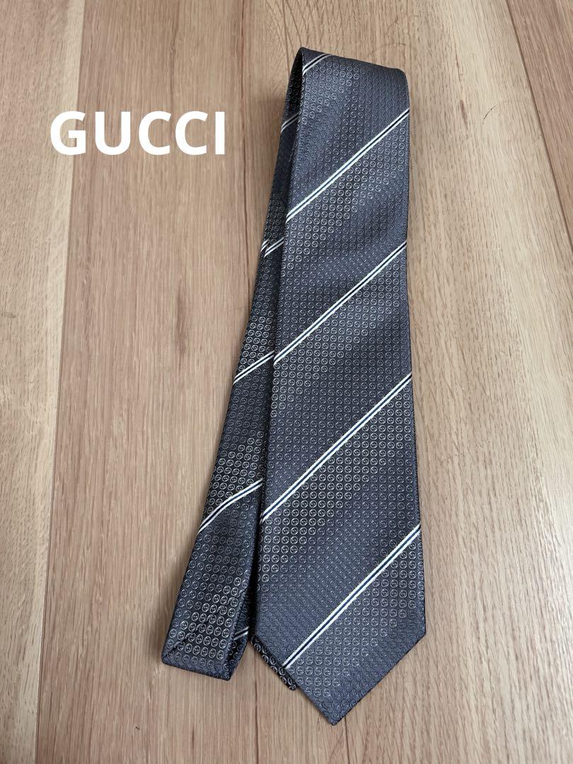 美品　GUCCI グレー系 シルクネクタイ小物