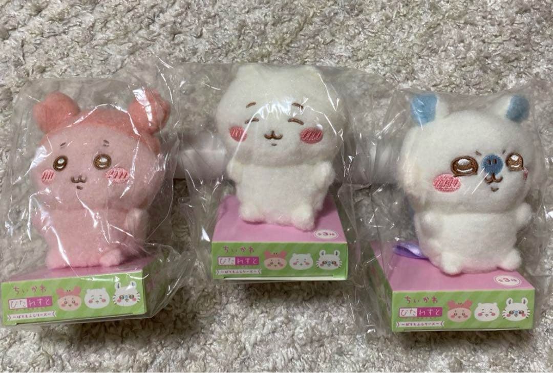 ちいかわ　ぴたれすと　ぽてもふシリーズ　3種コンプ　モモンガ　古本屋　ちいかわ