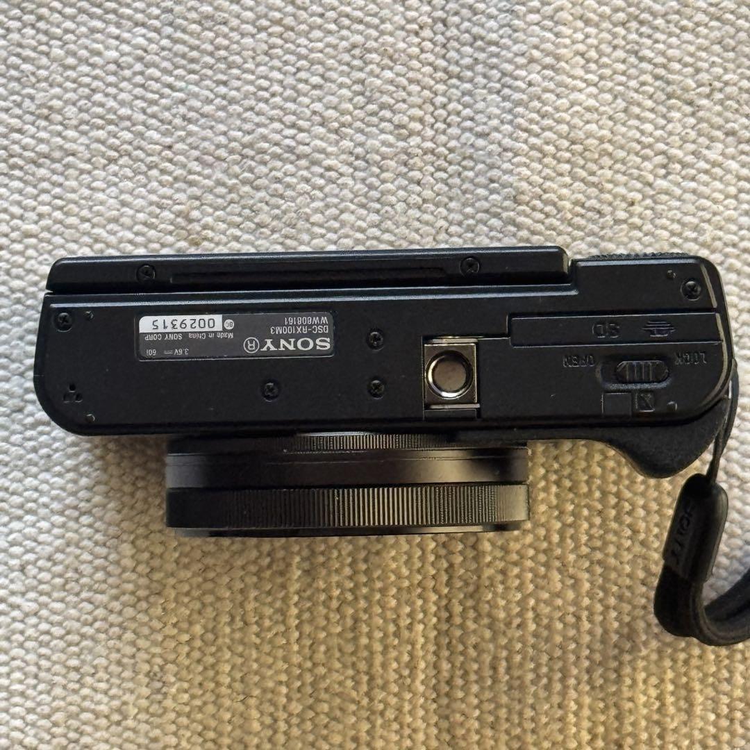 【美品】SONY Cyber-shot DSC-RX100 III デジカメ